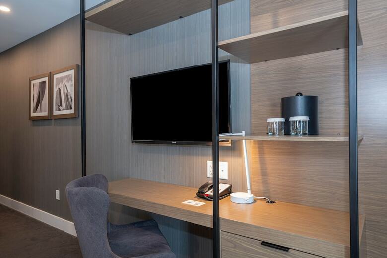 Sandman Hotel Calgary Airport