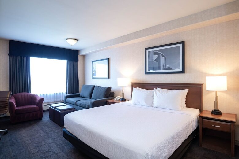 Sandman Hotel Calgary Airport