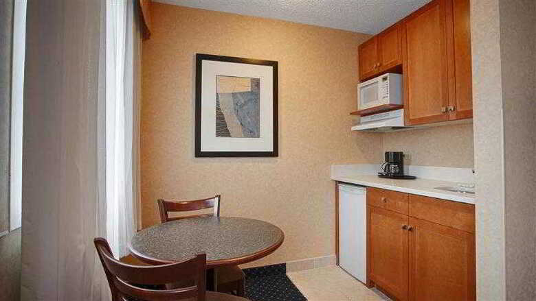 Hotel Best Western Plus Suites Downtown