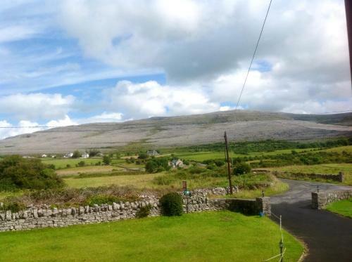 Loughrask Lodge Bed &amp; Breakfast