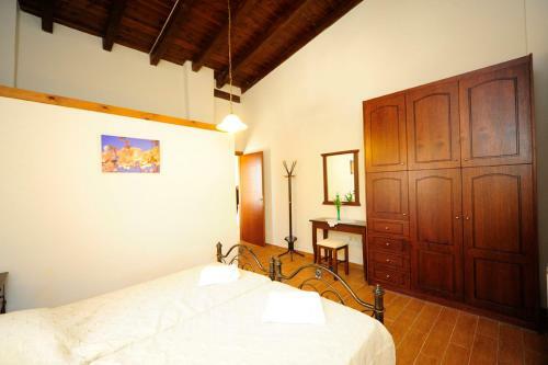 Krios Villa, Eco Holidays!