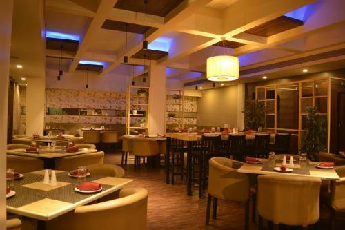 Hotel Utsav Deluxe