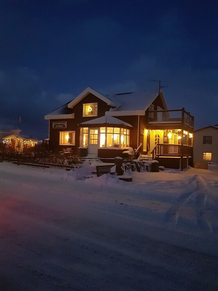 Hostal Guesthouse Lyngholt