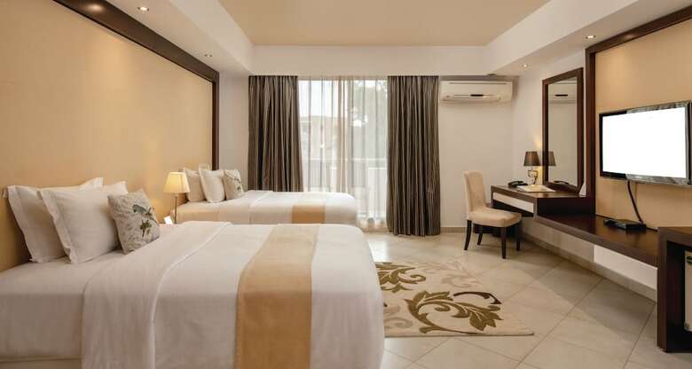 Best Western Plus Peninsula Hotel