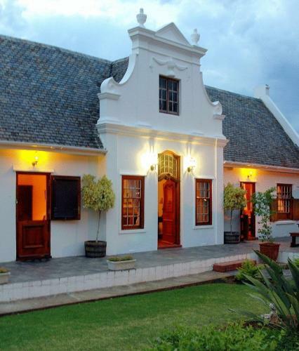 Hostal Kronenhoff Guesthouse