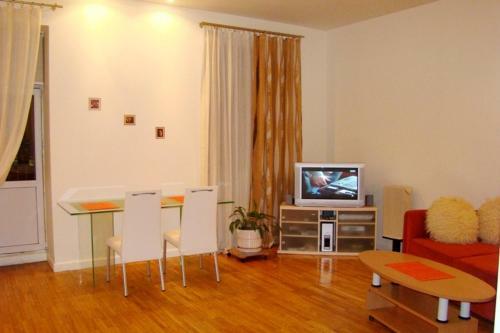 Alex Apartments On Lva Tolstogo