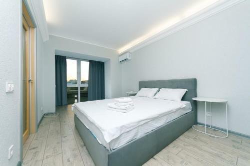 Alex Apartments On Lva Tolstogo