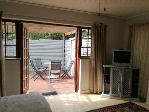 Hostal Livesey Lodge Guest House