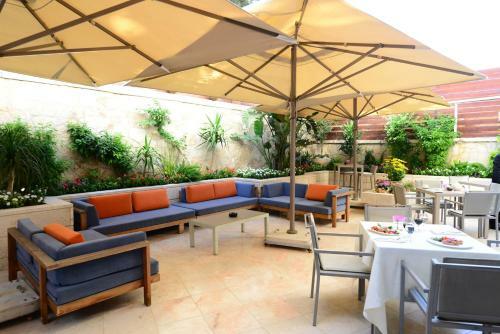 St. George Hotel