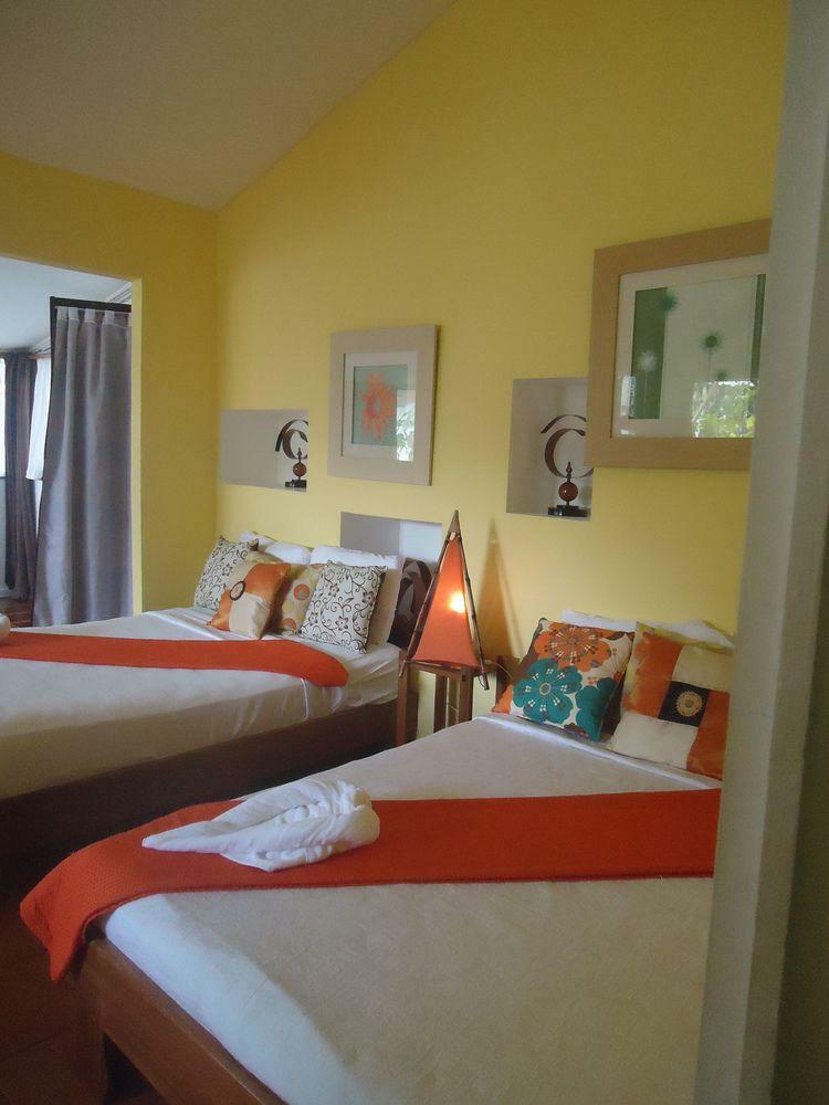 Hotel Mandarina