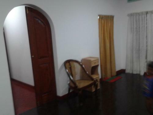 Hostal Bandhusena House & Apartment
