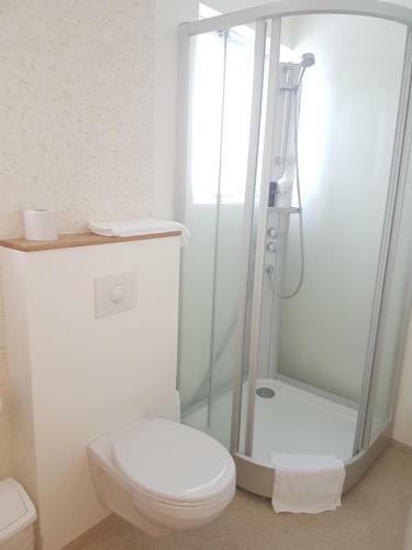 Hostal Guesthouse Ormurinn