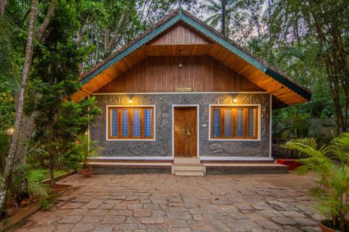 Hotel Orchid Trails Resort