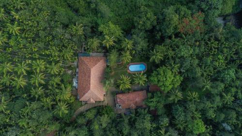 Hotel Orchid Trails Resort