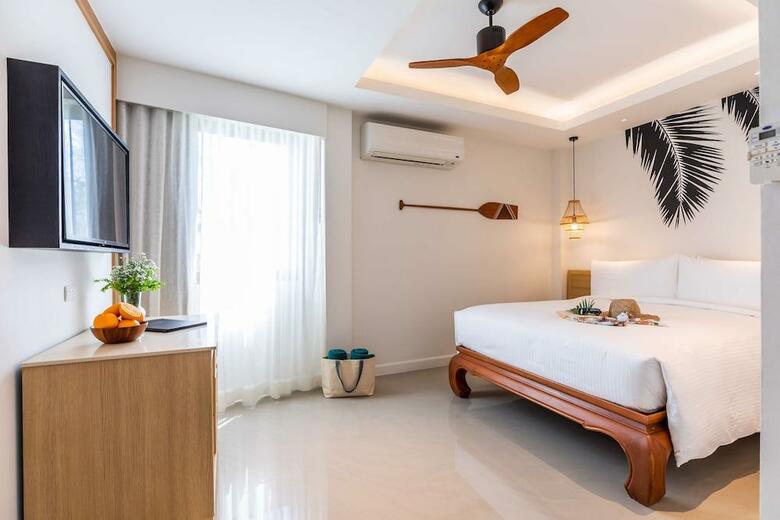 Hotel Manathai Resort