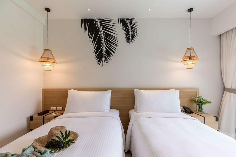 Hotel Manathai Resort