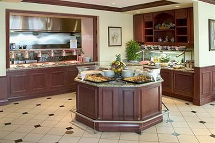 Hotel Hilton Garden Inn Montreal Airport