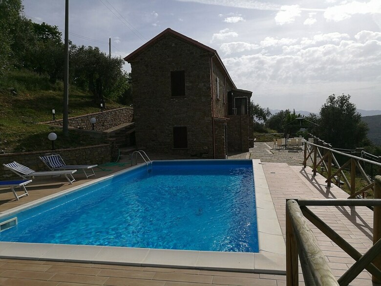 Hostal La Torretta Di Pollica