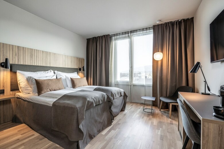 Quality Airport Hotel V�rnes