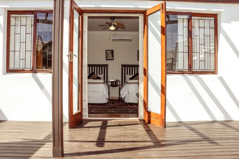 50 College Drive B&B