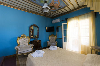 Ilion Hotel & Suites