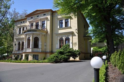 Hostal Willa Ogrody
