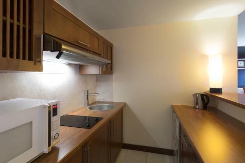 Ramada Hotel & Suites By Wyndham Noumea