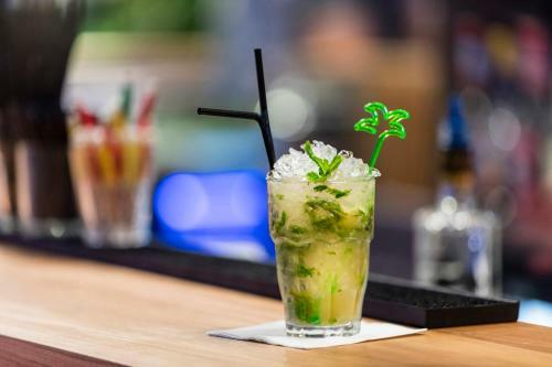 Ramada Hotel & Suites By Wyndham Noumea