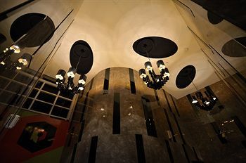 Posada Hotel Cube
