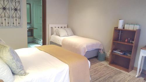 Hostal Ninety9 On Villiers Guest House