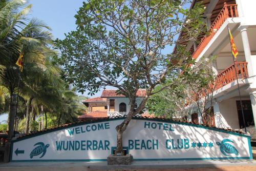 Wunderbar Beach Hotel