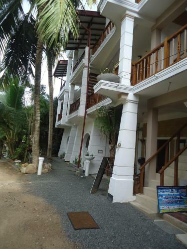 Hostal Sky Garden Guest House
