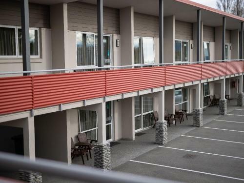 Riverstone Motel