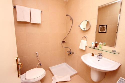 Saltus Hotel
