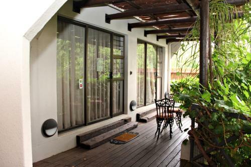 Hostal Browns Manor