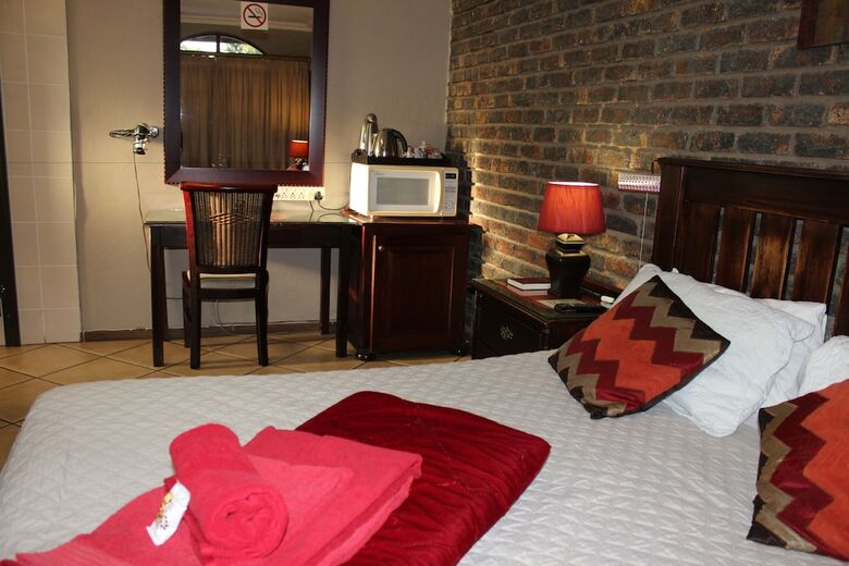Hostal Royal Game Guest House