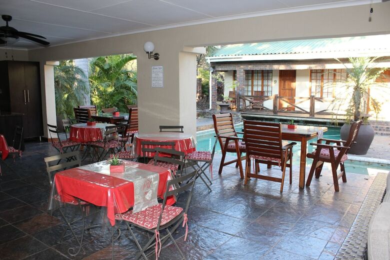 Hostal Royal Game Guest House