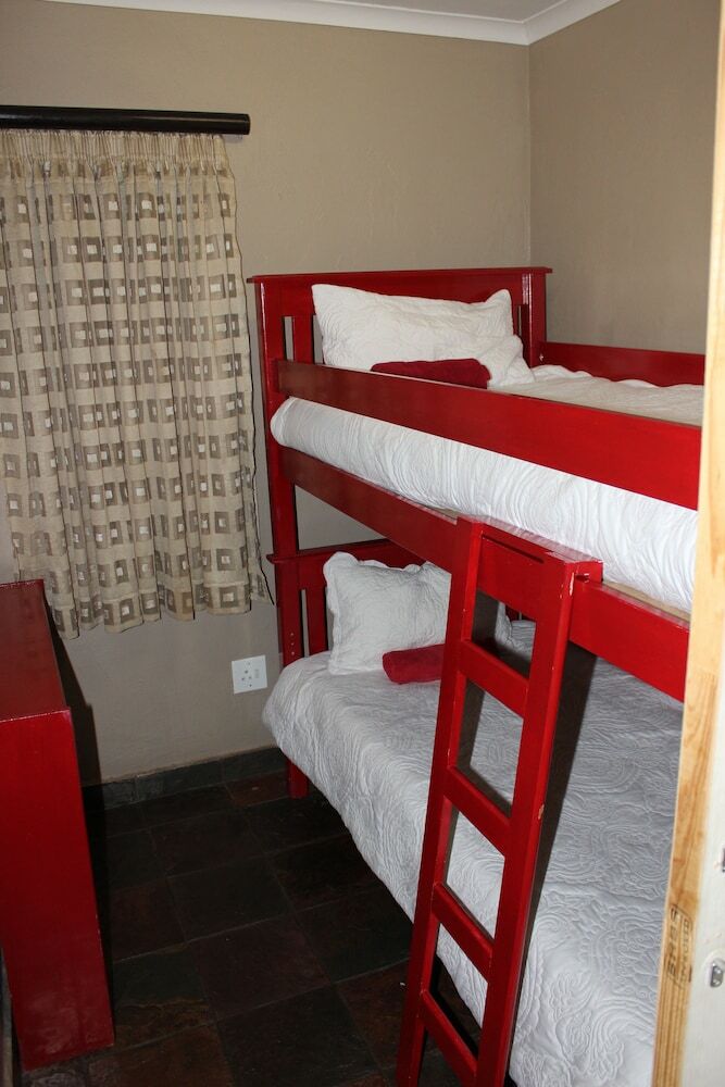 Hostal Royal Game Guest House