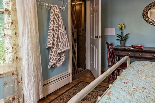 Silver Heart Inn Bed And Breakfast