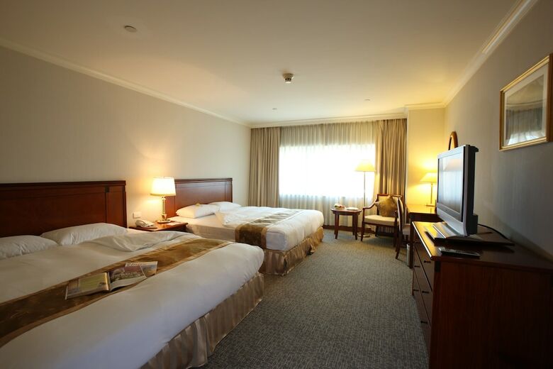 Evergreen Laurel Hotel, Keelung