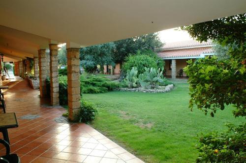 Hotel Sinis Vacanze Sa Pedrera
