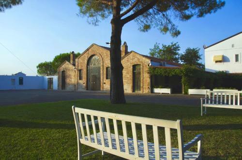 Hostal Masseria Macchia & Relais San Pio