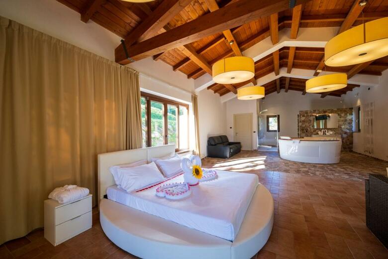 Hostal Agriturismo Borgo Biaia