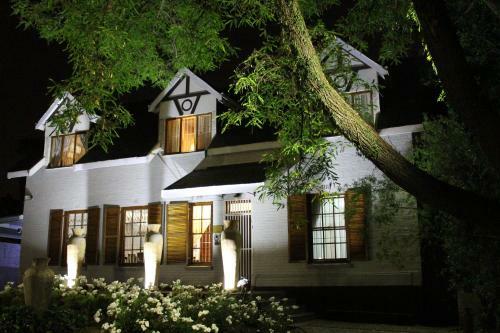 Hostal 3 Liebeloft Guest House