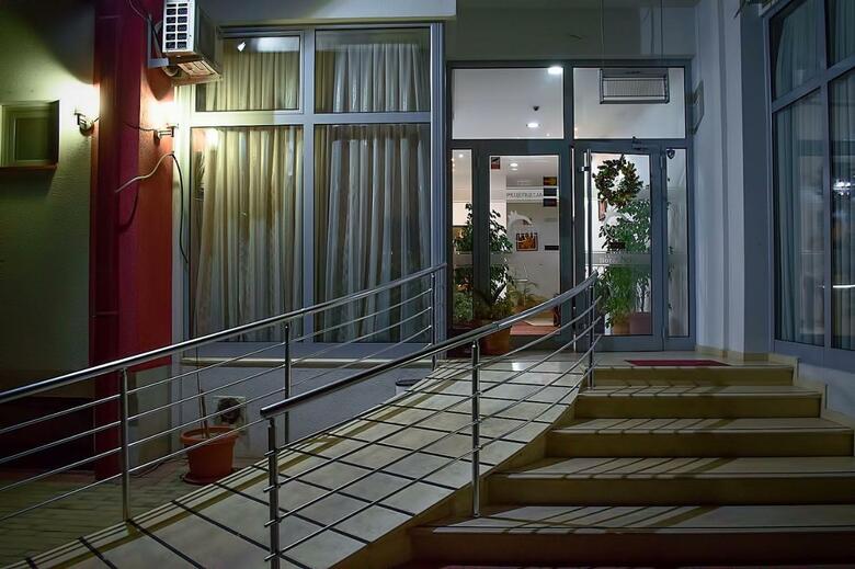 Hotel Nar
