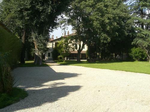 Hostal Villa Cantoni