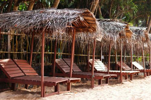 Hostal Galawatta Beach Cabanas