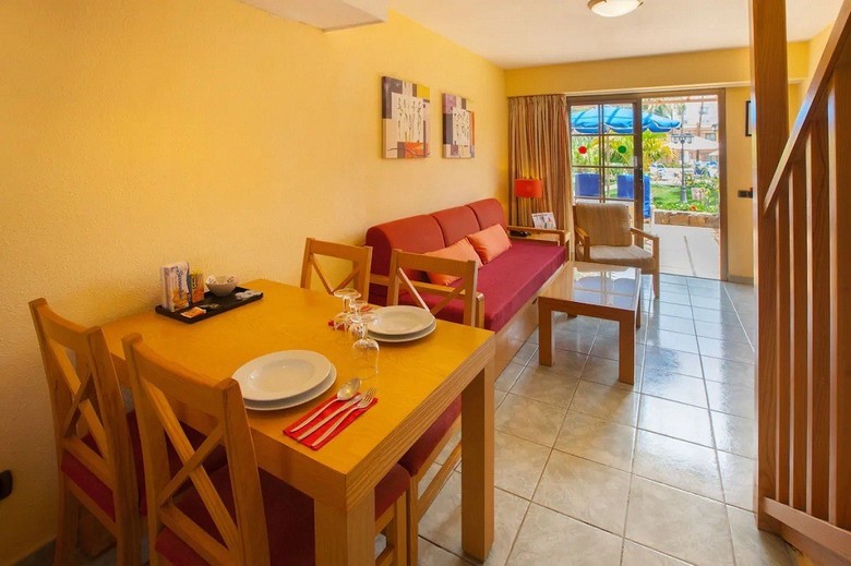 Apartamentos Jard�n Del Sol