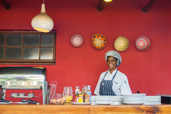 Sefapane Lodge And Safaris