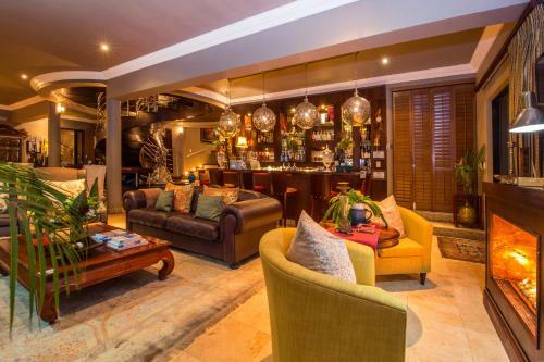 Hostal Alexander Guest House